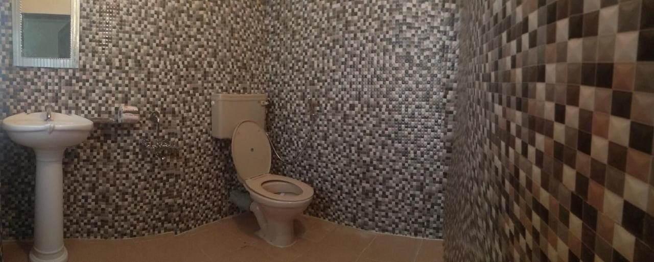 צ'ראפונג'י Goshen Homestay מראה חיצוני תמונה